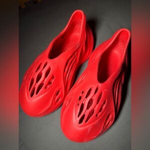 adidas Yeezy Foam RNNR Vermillion